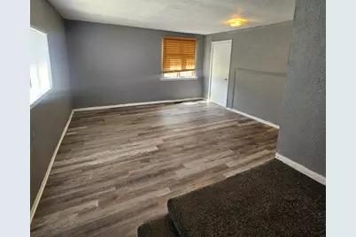 218 Oakwood Avenue, Rockford, IL 61101 - Photo 12