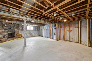 2541 S 14th Ave, Broadview, IL 60155 - Photo 30