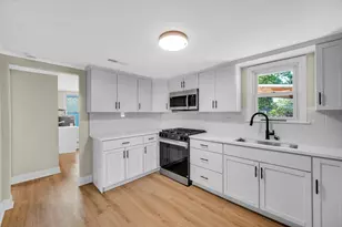 2429 Garden St, Joliet, IL 60435 - Photo 4