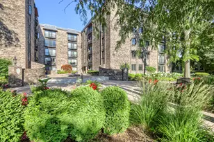 1005 Bonnie Brae Pl, River Forest, IL 60305 - Photo 2
