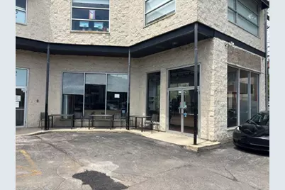 2010 N Damen Avenue, Chicago, IL 60647 - Photo 2