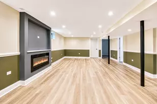 8818 S 55th Ct, Oak Lawn, IL 60453 - Photo 14