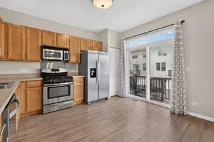 941 Summit Creek Dr, Shorewood, IL 60404 - Photo 12