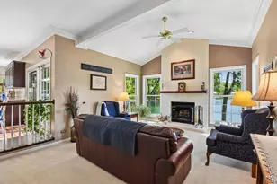 605 Tulip Cir, Island Lake, IL 60042 - Photo 8
