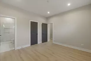 4932 S Champlain Ave, Chicago, IL 60615 - Photo 10