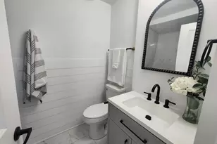 8040 Laramie Ave, Burbank, IL 60455 - Photo 16