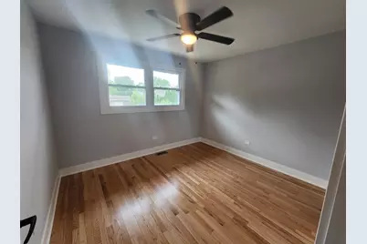 8040 Laramie Avenue, Burbank, IL 60455 - Photo 8