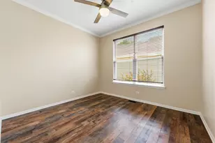 32804 Bending Creek Road, Lakemoor, IL 60051 - Photo 20