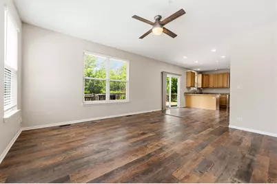 32804 Bending Creek Road, Lakemoor, IL 60051 - Photo 18