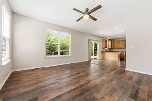 32804 Bending Creek Road, Lakemoor, IL 60051 - Photo 18