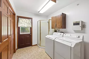 107 Roxborough Pl, Inverness, IL 60010 - Photo 18
