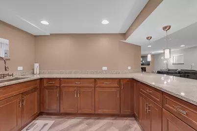 7737 Meade Avenue, Burbank, IL 60459 - Photo 18