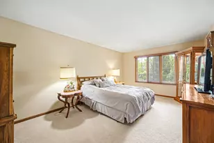 [Address not provided], Burr Ridge, IL 60527 - Photo 32