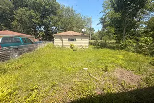 131 W 150th St, Harvey, IL 60426 - Photo 16