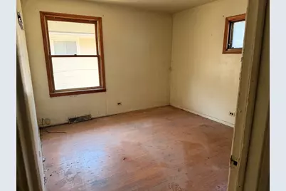 131 W 150th Street, Harvey, IL 60426 - Photo 2