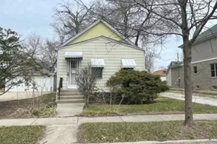 311 E Franklin Ave, La Grange, IL 60525 - Photo 2