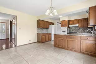 3020 Spring Green Dr, Darien, IL 60561 - Photo 28