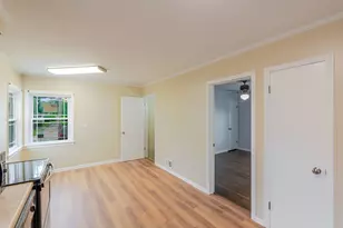 690 E Sibley Blvd, Dolton, IL 60419 - Photo 10