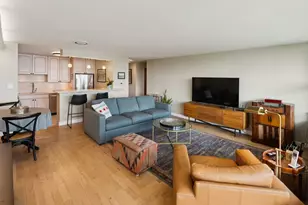 400 E Randolph St, Chicago, IL 60601 - Photo 4