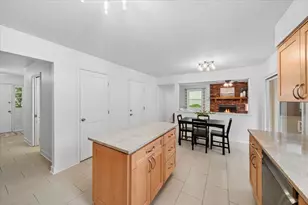 1520 Lark Ln, Naperville, IL 60565 - Photo 10