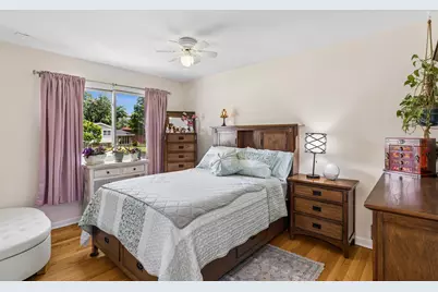 1044 Charing Cross Road, Lombard, IL 60148 - Photo 6