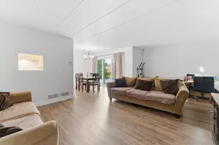 12823 S Kenneth Ave, Alsip, IL 60803 - Photo 6