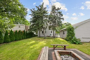 9725 Normandy Ave, Oak Lawn, IL 60453 - Photo 18