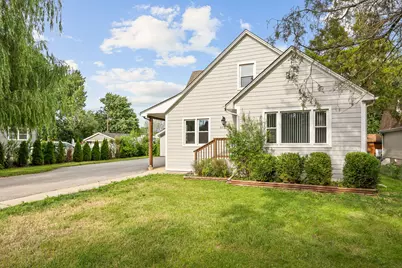 9725 Normandy Avenue, Oak Lawn, IL 60453 - Photo 1