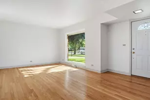 2213 Mayfair Ave, Westchester, IL 60154 - Photo 4