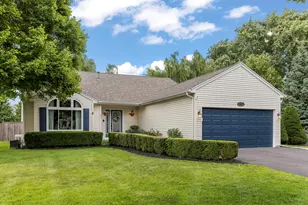 2317 Gray Hawk Dr, Plainfield, IL 60586 - Photo 2