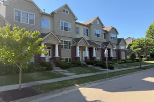 2433 River Oaks Ln, Rockford, IL 61102 - Photo 1
