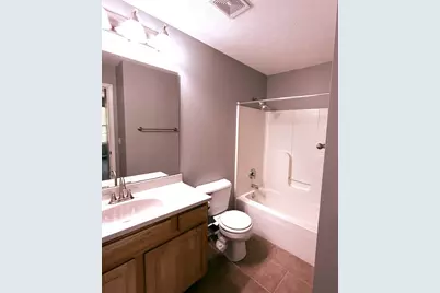 2433 River Oaks Lane #4, Rockford, IL 61102 - Photo 16
