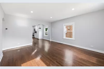 9709 51st Avenue, Oak Lawn, IL 60453 - Photo 6