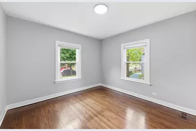 9709 51st Avenue, Oak Lawn, IL 60453 - Photo 12