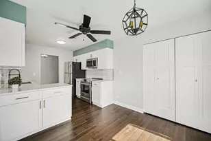 27W685 Grasmere Dr, Winfield, IL 60190 - Photo 10