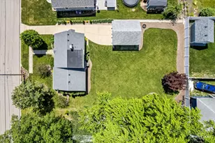 417 S 13th Ave, Saint Charles, IL 60174 - Photo 22