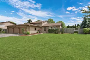 [Address not provided], Gurnee, IL 60031 - Photo 4