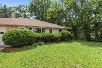 3 Dole Avenue, Crystal Lake, IL 60014 - Photo 2