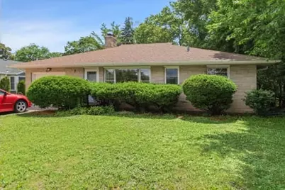 3 Dole Avenue, Crystal Lake, IL 60014 - Photo 1