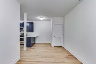 [Address not provided], Chicago, IL 60607 - Photo 4