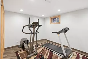 7730 Brookhaven Ave, Darien, IL 60561 - Photo 22