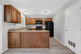 115 Oriole Rd, Matteson, IL 60443 - Photo 12