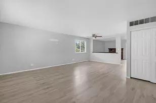 115 Oriole Rd, Matteson, IL 60443 - Photo 4