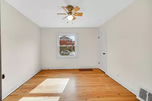 1931 W Albion Ave, Chicago, IL 60626 - Photo 10