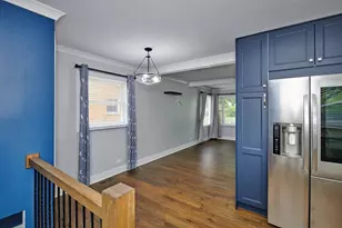 611 N Elmhurst Ave, Mount Prospect, IL 60056 - Photo 14