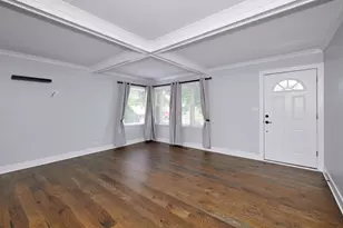 611 N Elmhurst Ave, Mount Prospect, IL 60056 - Photo 4