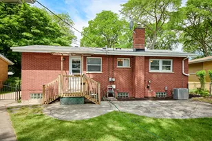 611 N Elmhurst Ave, Mount Prospect, IL 60056 - Photo 36