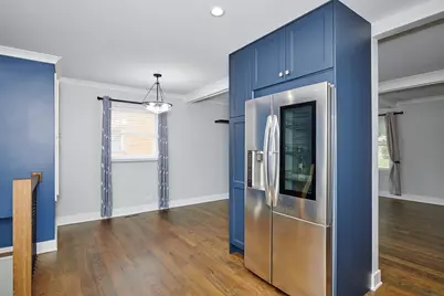 611 N Elmhurst Avenue, Mount Prospect, IL 60056 - Photo 10