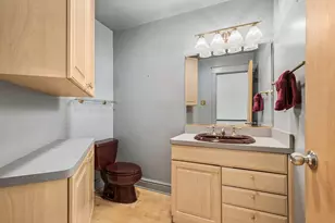 634 W Wellington Ave, Chicago, IL 60657 - Photo 16