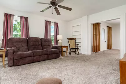 8321 Blomberg Road, Cherry Valley, IL 61016 - Photo 12